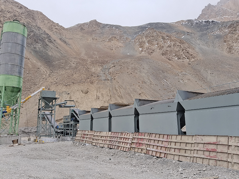 WDJ700型穩(wěn)定土拌和站配水泥二次計(jì)量過渡倉