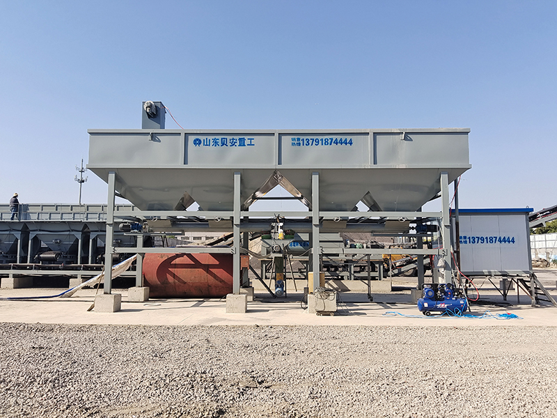 WDJ600型穩(wěn)定土拌和站配臥式水泥倉(cāng)