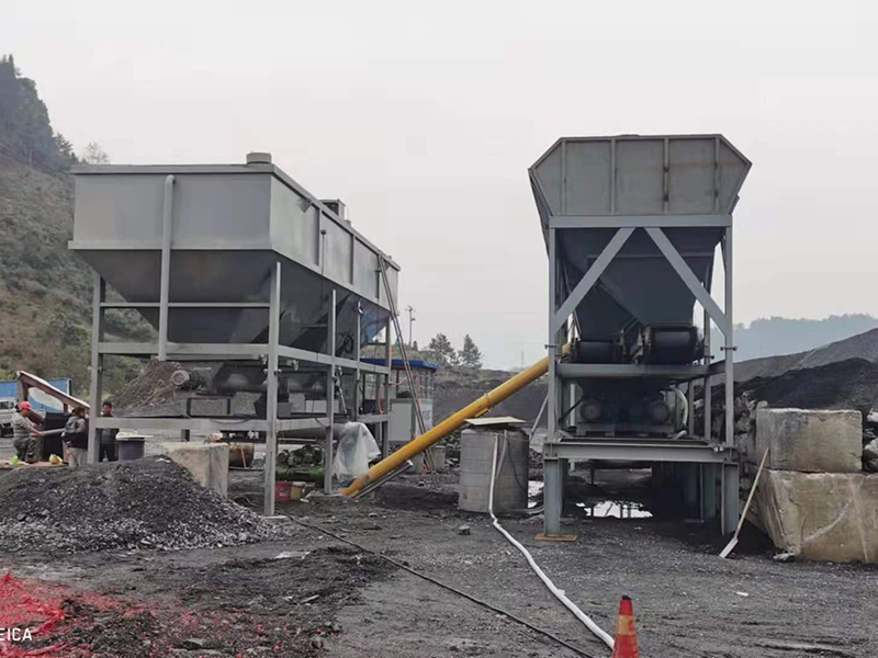 WDJ300型免基礎(chǔ)水穩(wěn)拌和站配臥式水泥倉(cāng)